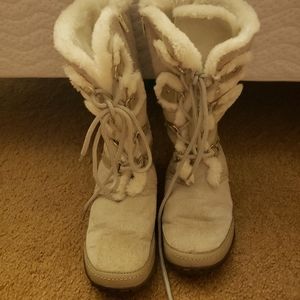 Winter boots women